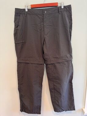 The North Face Convertible Trail Pants/Shorts Size 38 Gray Outdoors Hike